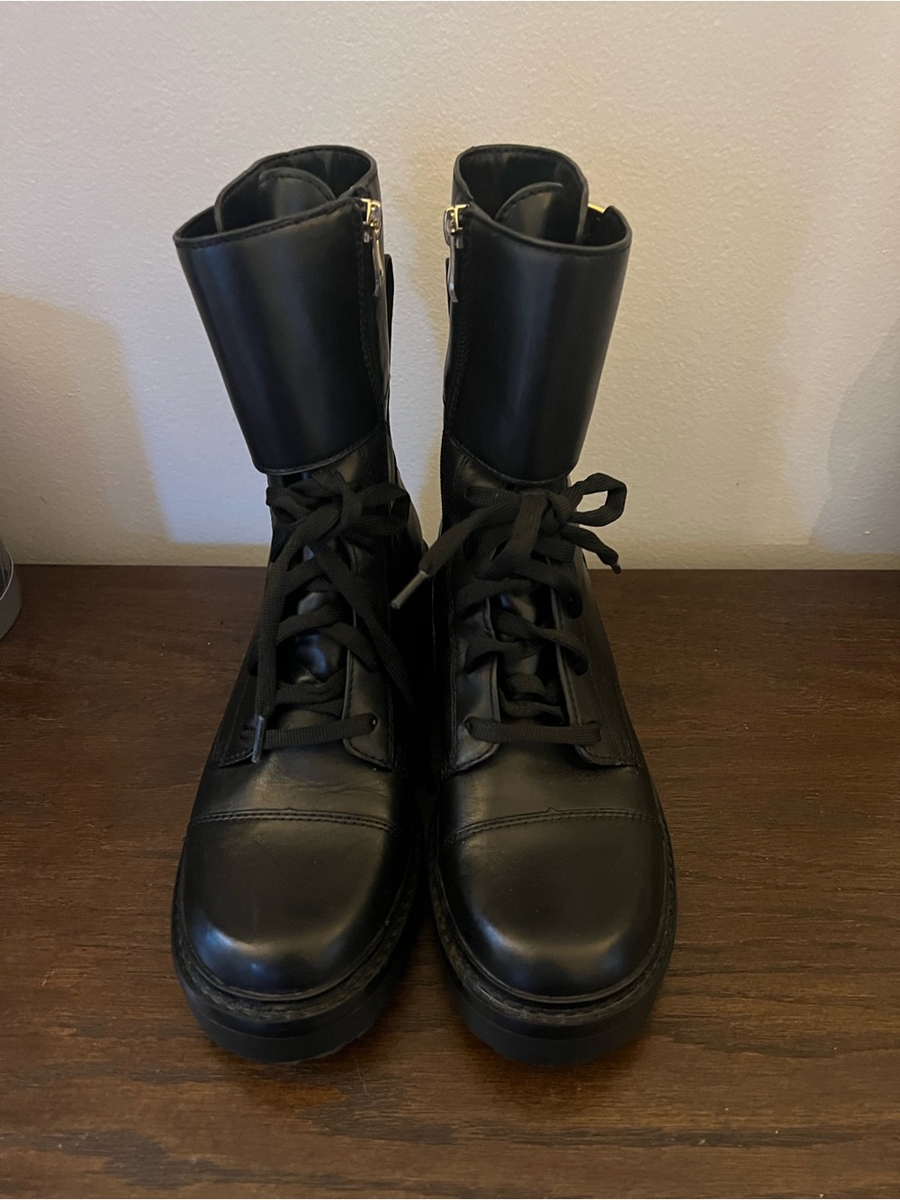 DKNY WOMEN'S "BART" BLACK LEATHER BUCKLE ANKLE LACE UP COMBAT BOOTS SZ 8.0